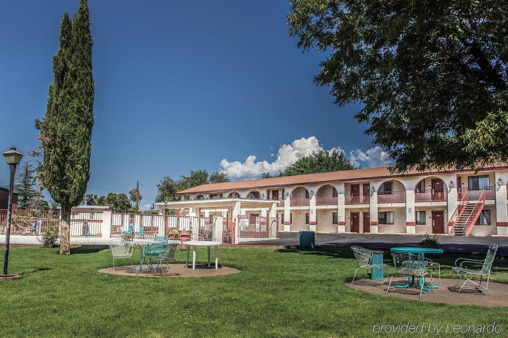 Rodeway Inn Hurricane - Zion National Park Area Exterior photo